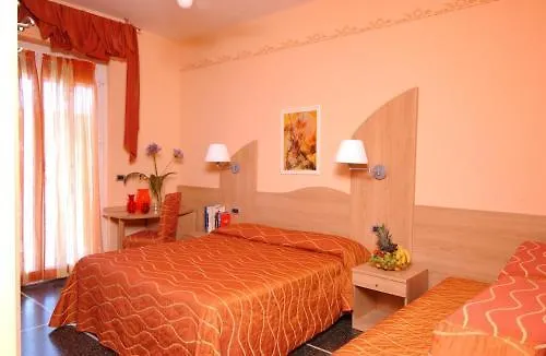 Hotel Zurigo ヴァラッツェ